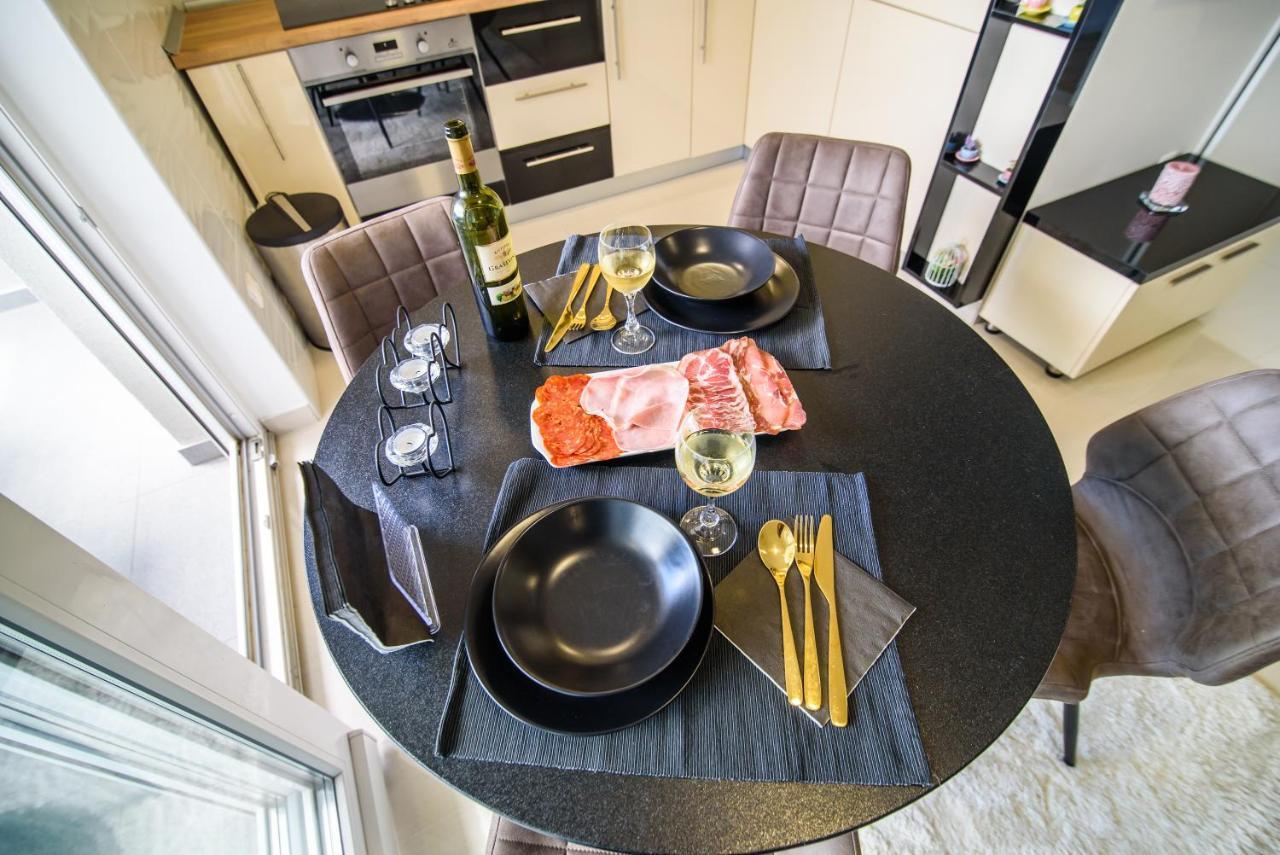 Lorena Luxury Apartamento *